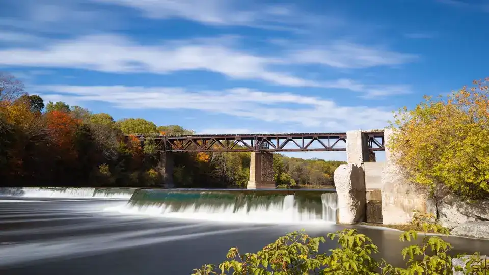 Rail bridge and dam of Paris Ontario